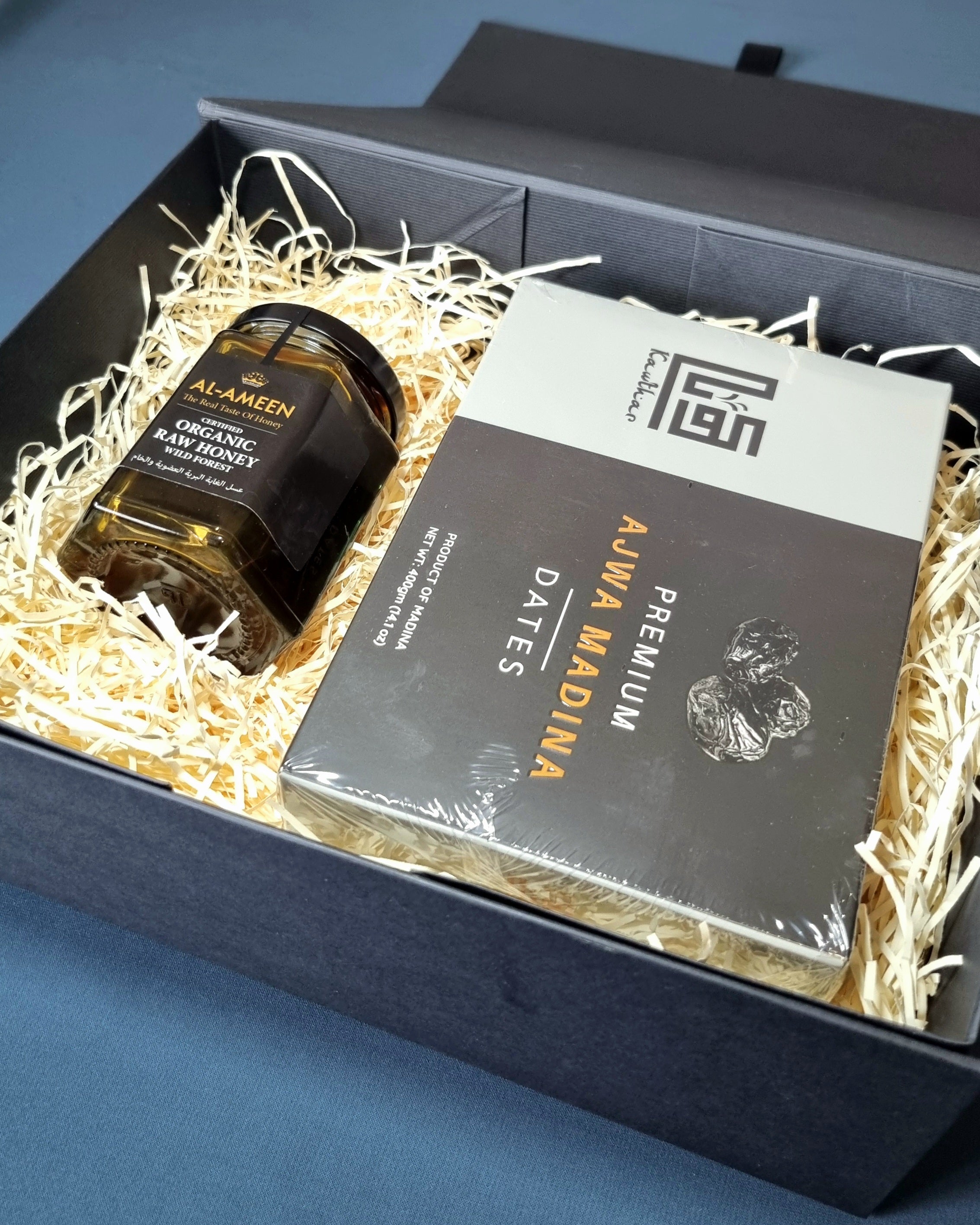 Ramadan Gift Box 2 - Ajwa
